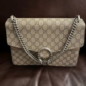 Gucci GG Supreme Dionysus